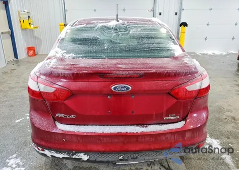 2013 Ford Focus Se z USA, uszkodzony, nr VIN 1FADP3F27DL156716